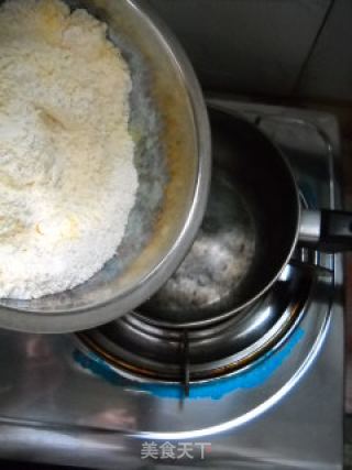 红糖油糕的做法步骤：3