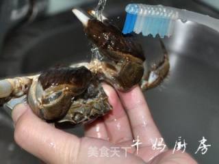 清蒸闸蟹的做法步骤：2
