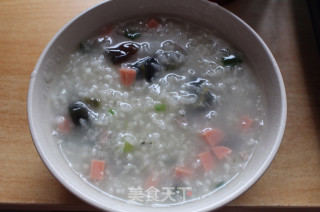 皮蛋瘦肉粥的做法