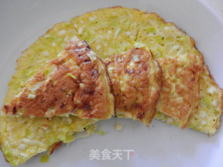 香煎韭黄鸡蛋饼的做法