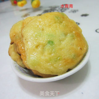 鸡蛋芹菜末煎饼的做法