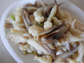 花菜炒平菇的做法