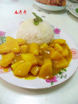 土豆咖喱盖烧饭的做法