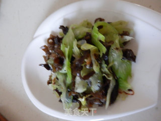西芹清炒木耳的做法
