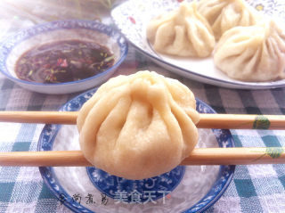 牛肉榨菜番茄汤包的做法
