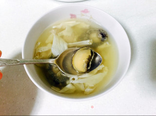 鲜味鲍鱼瘦肉汤的做法