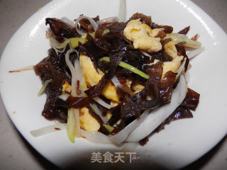 清炒木耳鸡蛋的做法