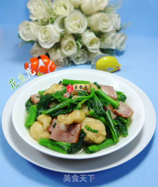 培根油面筋炒油菜蕻的做法