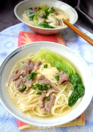 生菜肉片挂面的做法