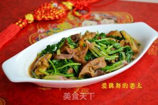 菠菜炒鸡肝的做法