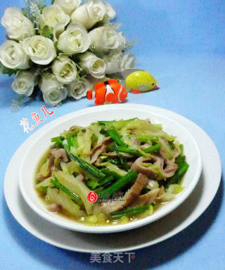芹菜猪肚炒白菜的做法