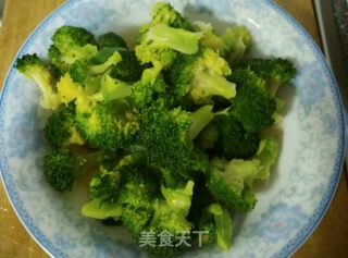 清炒西兰花的做法