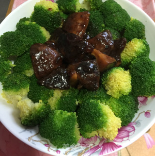 蚝油香菇西兰花的做法