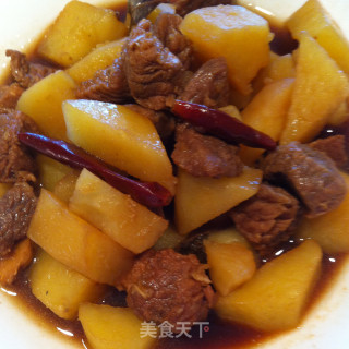 土豆爱上牛肉的做法