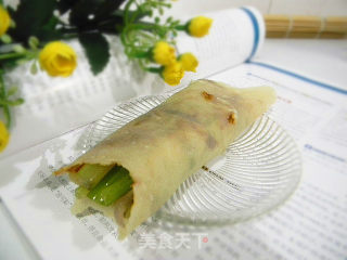 蒸饼卷芹菜的做法