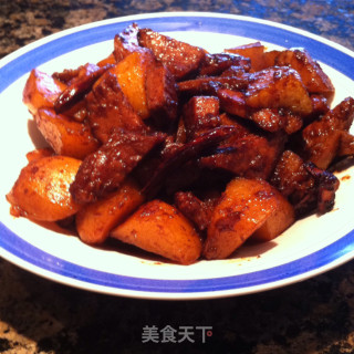 土豆烧肉的做法