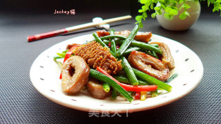 韭苔牛杂的做法