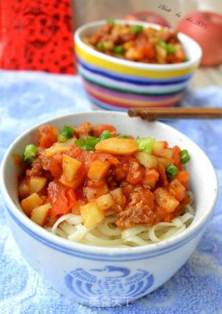 番茄土豆肉酱拌面的做法