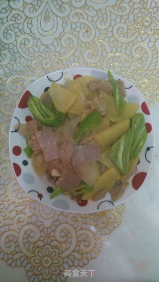 土豆片炒洋葱的做法