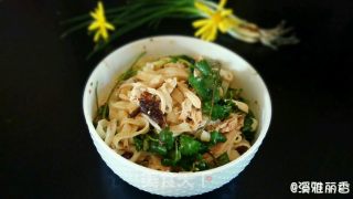 葱油鸡丝面的做法