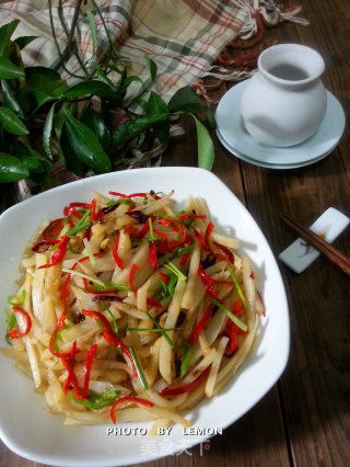 土豆君的爱情日志=初恋土豆=香辣土豆丝的做法