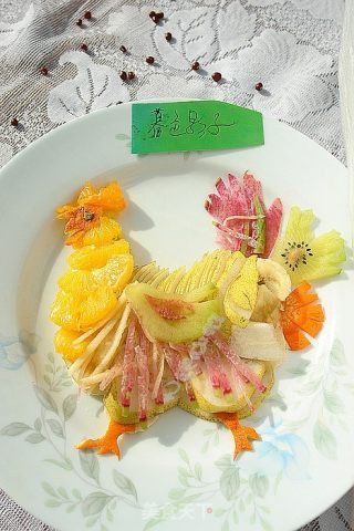 五彩母鸡~水果沙拉的做法