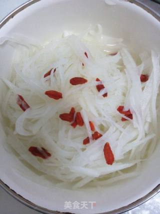 凉拌白萝卜的做法