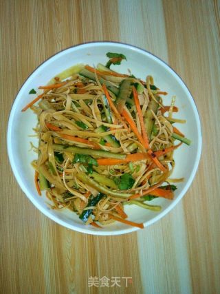 麻酱黄瓜拌豆皮的做法