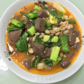 蒜香猪血的做法