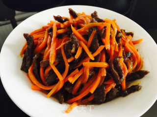 胡萝卜炒牛肉的做法