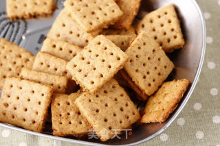 消化饼干的做法（烤箱烤全麦消化饼干--零失败经验）的做法
