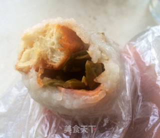 懒熊食谱—糯米包油条的做法
