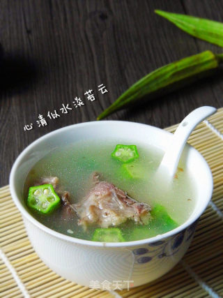 秋葵炖棒骨汤的做法