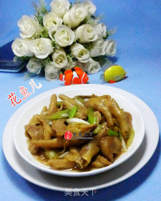 大葱大豆蛋白炒凤爪的做法