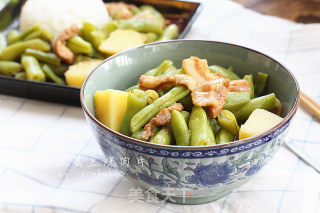 土豆芸豆烧肉片的做法
