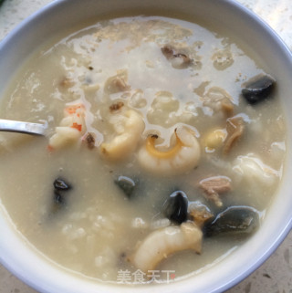 皮蛋瘦肉海鲜粥的做法