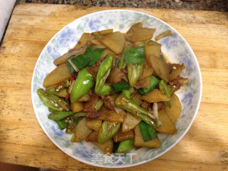 五花肉炒土豆片的做法