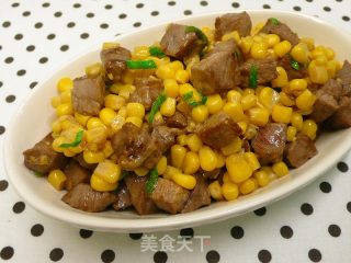 骰子牛炒玉米 ★口口牛排 2的做法