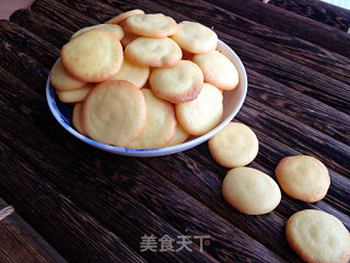蛋黄小饼干的做法