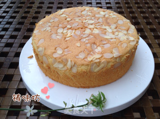 【杏仁蜂蜜戚风蛋糕】的做法