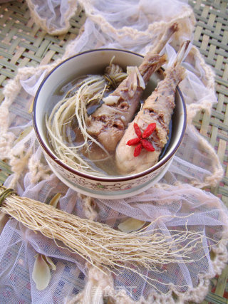 家有萌宝必备神器——龙须根炖鸡的做法
