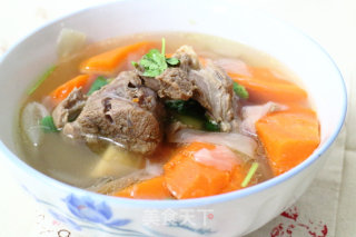 清淡又滋补的羊肉萝卜汤的做法