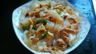肉丝拉皮的做法