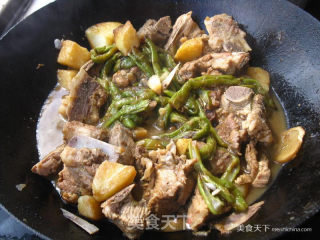 排骨炖豆角的做法