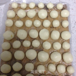 奶香芒果小丸子的做法