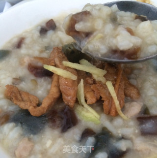皮蛋瘦肉粥的做法