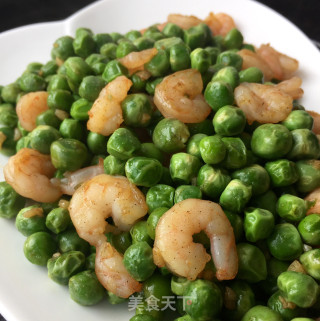青豆炒虾仁的做法