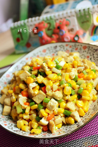 玉米炒豆腐丁的做法