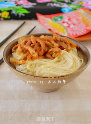 榨菜肉丝拌面的做法