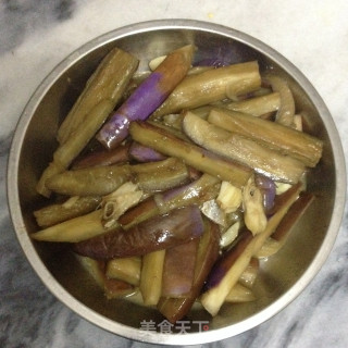 咸鱼茄子煲的做法